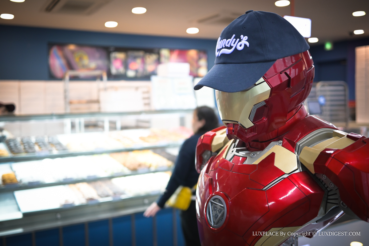 제주 애월 랜디스 도너츠 – 고소한 버터 향과 바다 풍경을 함께 즐기는 애월의 유명 도넛집